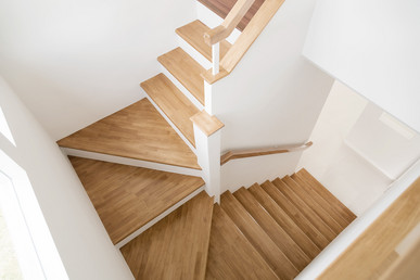 Darstellung einer Wendeltreppe aus Holz